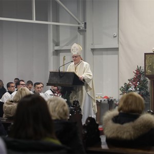 Kardinal Bozanić predvodio misu bdjenja na Badnjak